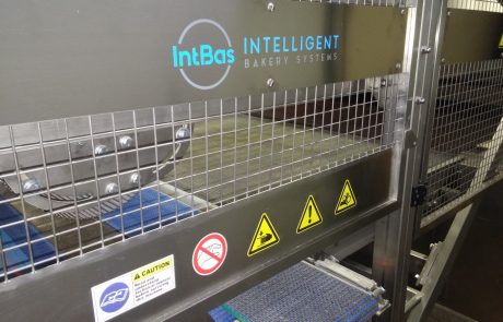 Oven_filling_for_trays_and_peelboards_2